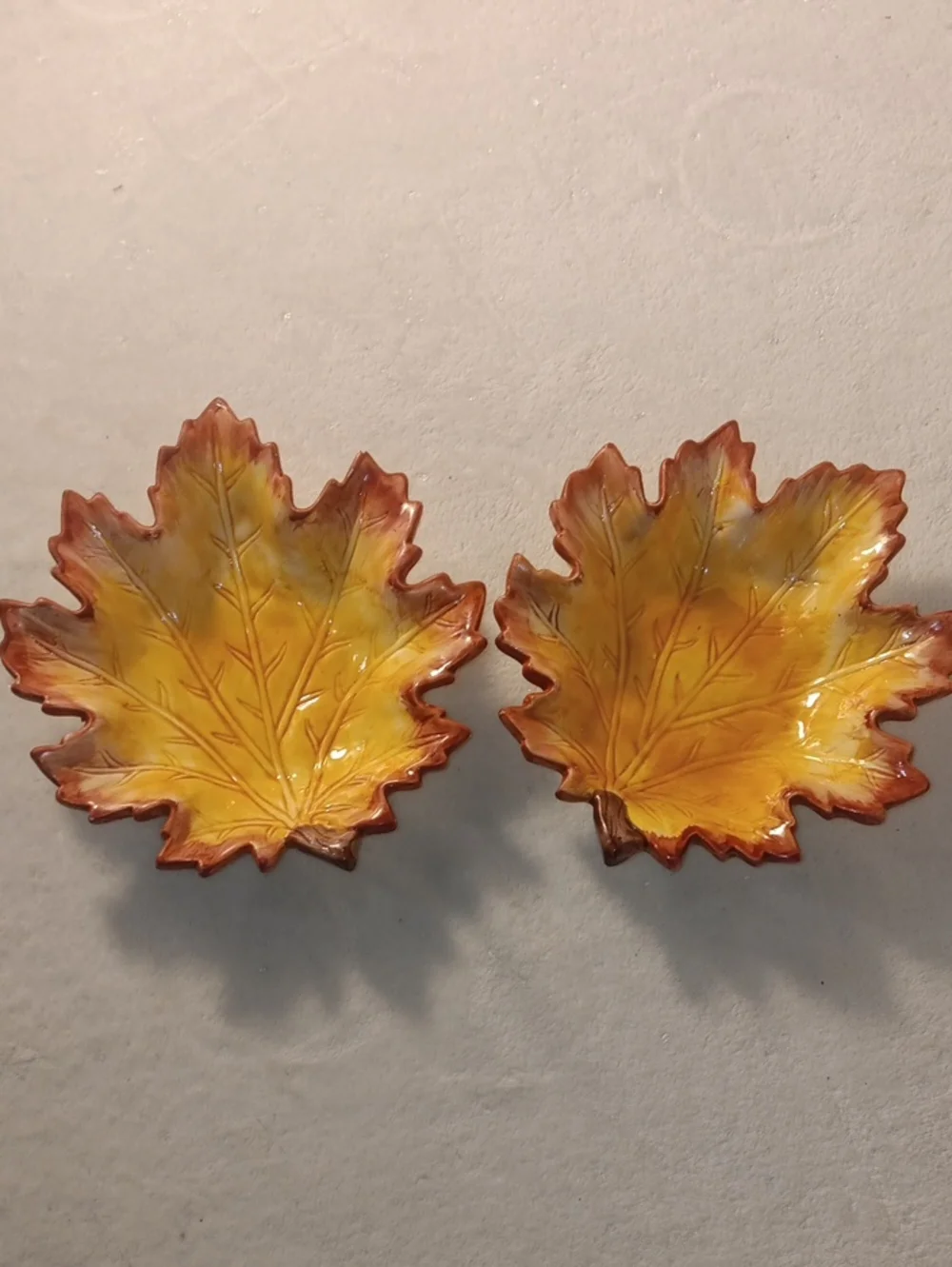 Set of 2 Ceramic Maple Leaf Fall Decorative Bowls